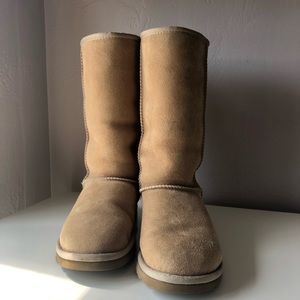 Classic tall Ugg boots